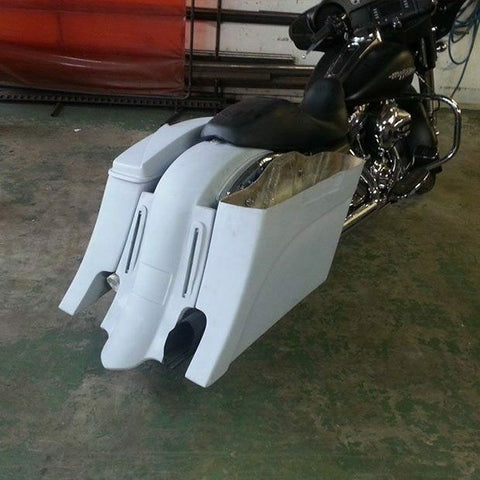 Harley 6″ Out & Down Saddlebags LED Fender – No Lids 2014–2023 –Dual Cut Outs