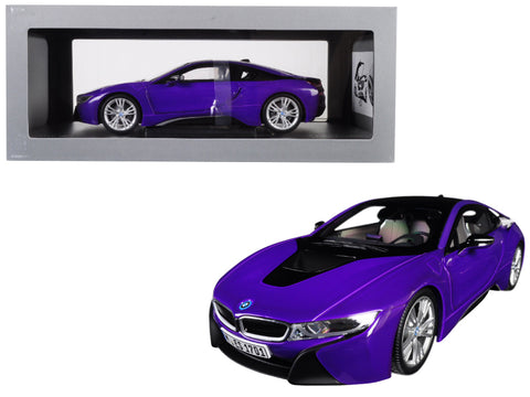 BMW i8 Purple with Black Top 1/18 Diecast Model Car by Paragon