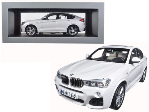 BMW X4 (F26) Mineral White 1/18 Diecast Model Car by Paragon